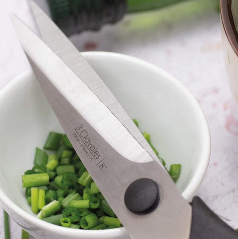 Tijeras Ergo cocina 8" con mango ergonómico soft grip azul