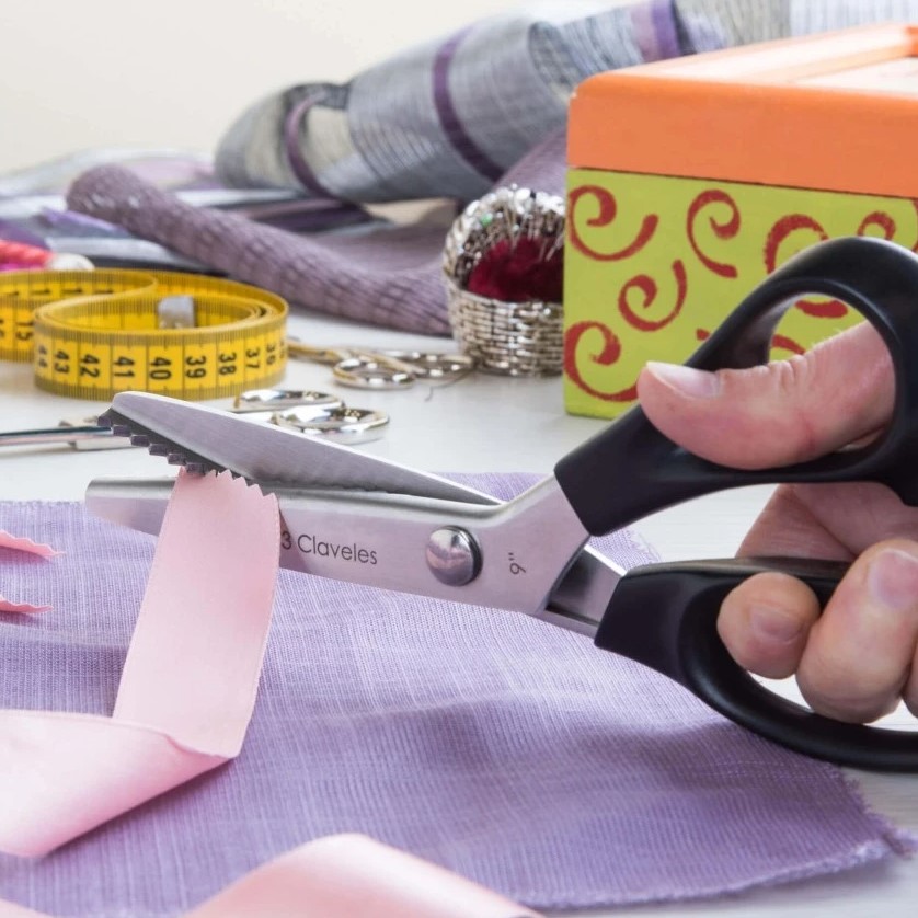 Ciseaux professionnels zigzag de 23 cm avec manche en nylon noir 3 Claveles