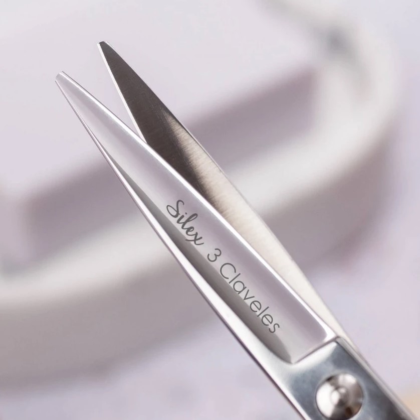 Tijera de peluqueria Silex 6" con filo navaja 3 Claveles