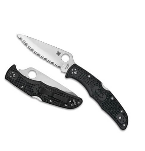 Spyderco Endura 4 Taschenmesser mit VG10-Klinge mit Wellenschliff und schwarzem FRN-Griff