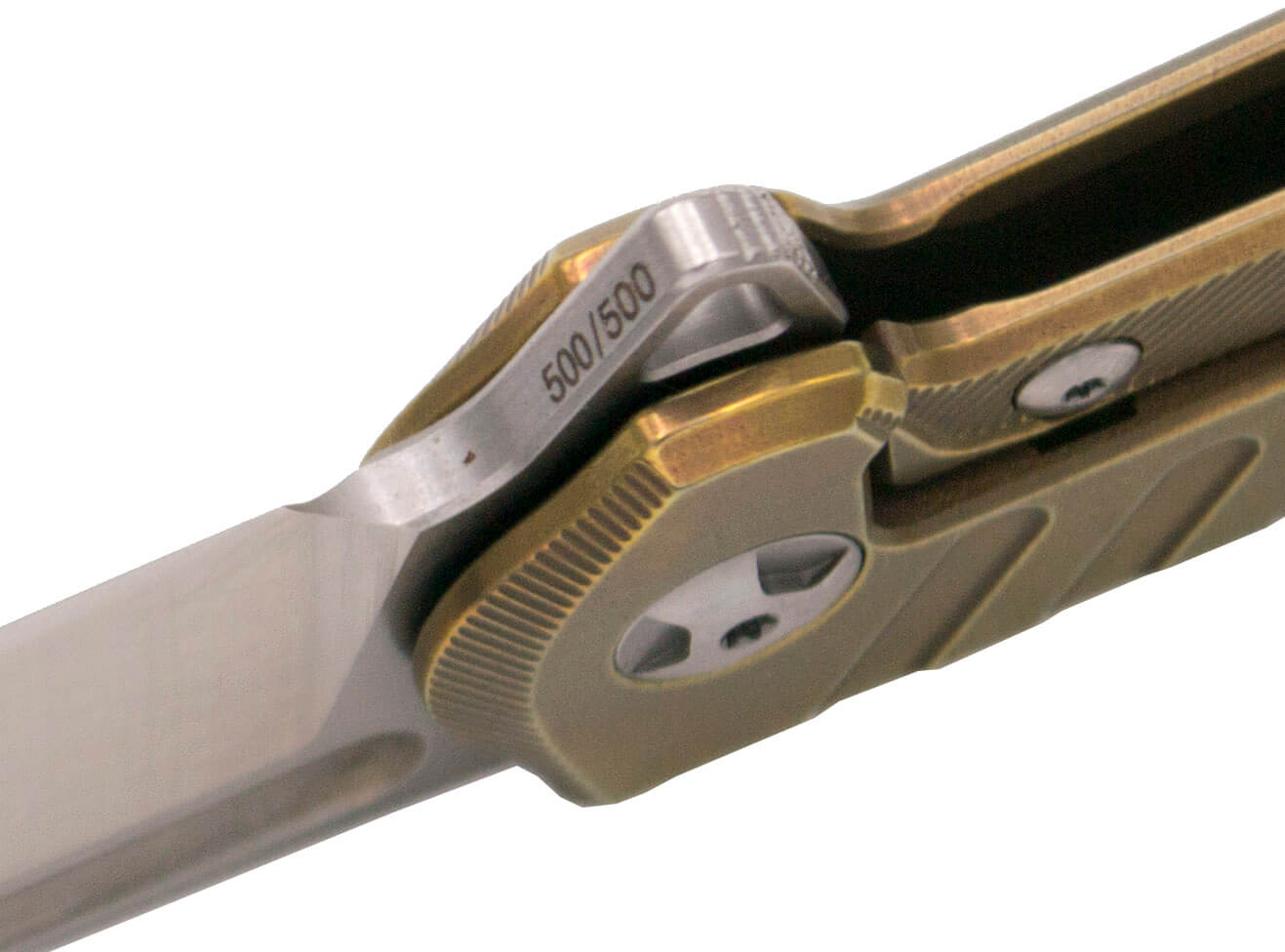 Navaja edición limitada con mango de titanio apertura Ball Bearing