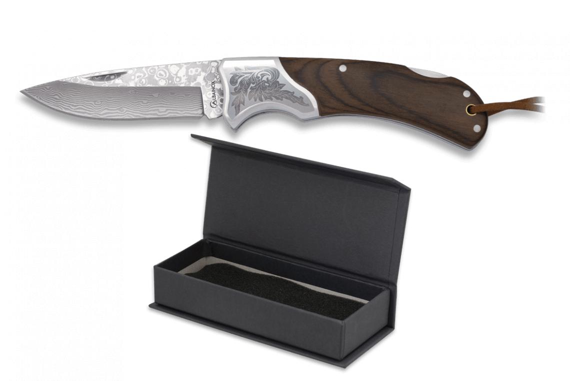 Navaja Damasco Albainox con virola de acero decorada a láser y ho...