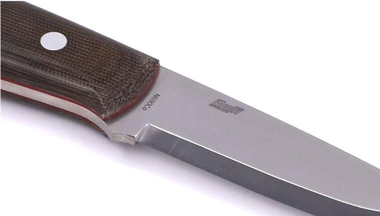 Bushcraft Brisa Trapper 95 Scandi-Messer mit grünem Micarta-Griff und Bushcraft-Scheide