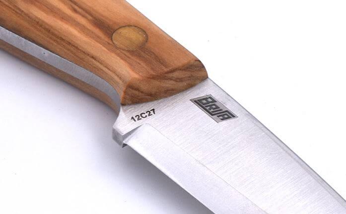 Brisa Necker 70 Scandi Neck Knife mit Olivenholzgriff und Lederscheide