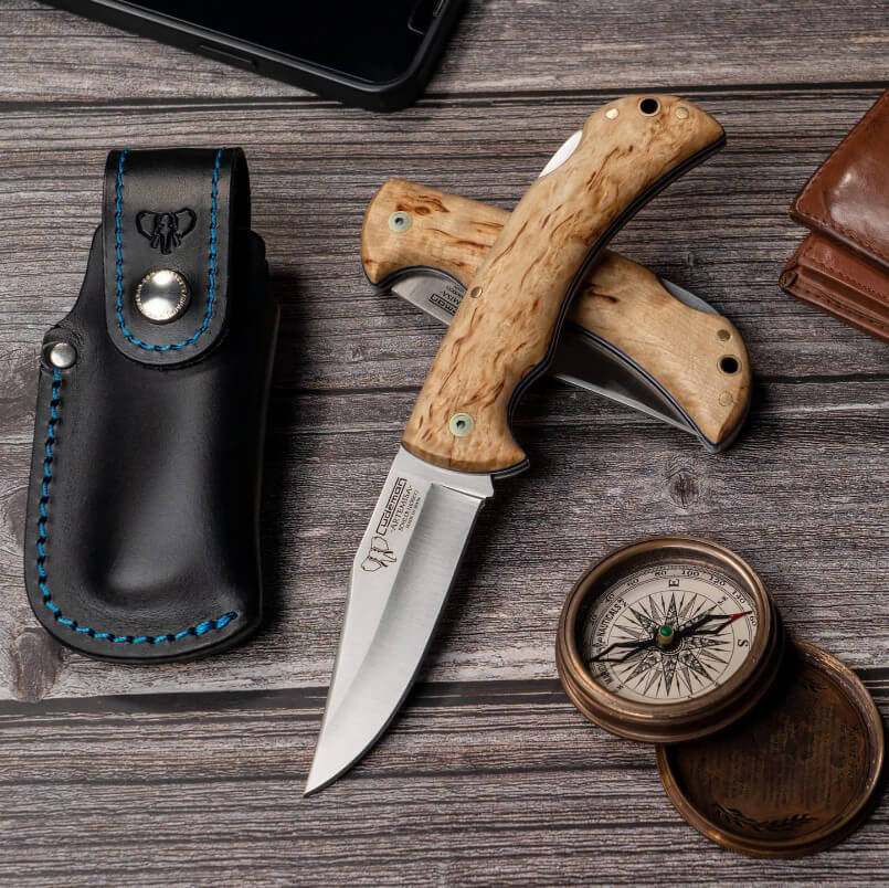 Navaja de caza con mango de madera de abedul y bloqueo trasero incluye funda