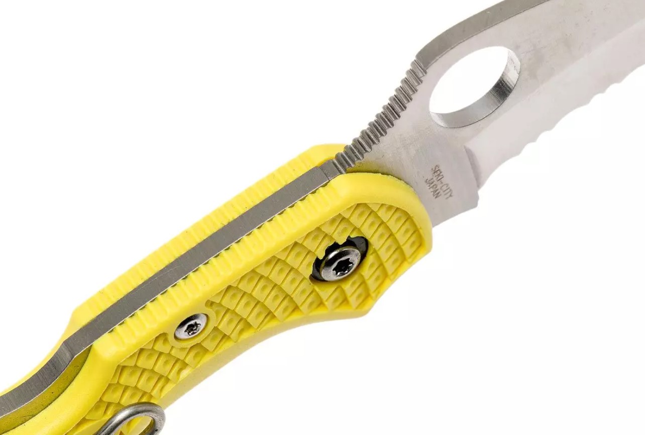 Spyderco Dragonfly 2 Salt Einsatzmesser mit gelbem FRN-Griff und H1-Stahlklinge mit SpyderEdge-Kante