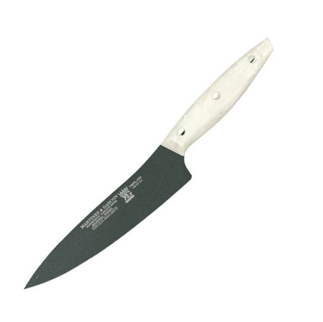 Cuchillo cocinero con hoja teflonada de 16 cm y mango de plástico...