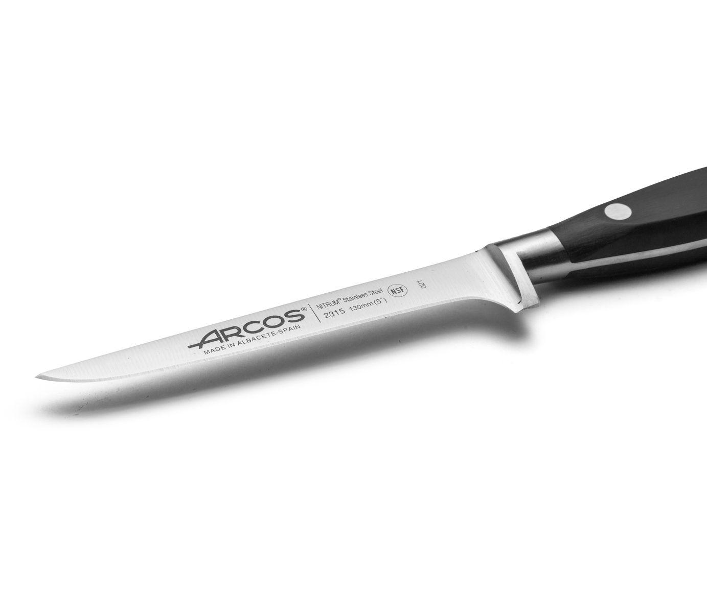 Cuchillo deshuesador Arcos Riviera Negra con hoja de acero NITRUM
