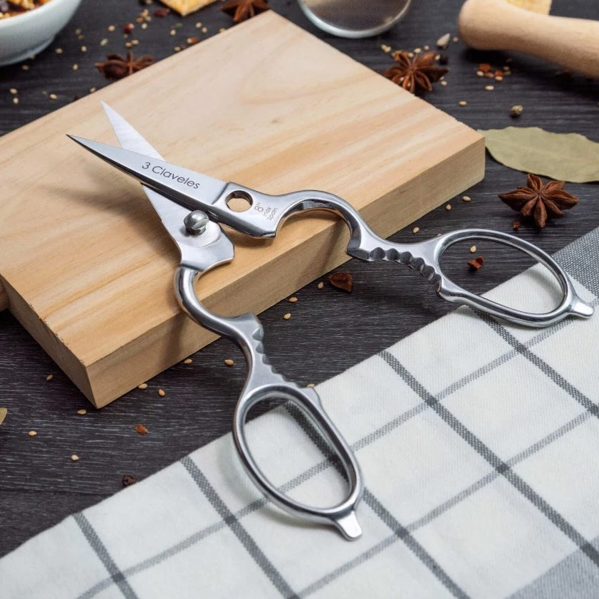 Tijera de cocina varios usos desmontable de 8" en acero inoxidable con acabado brillo