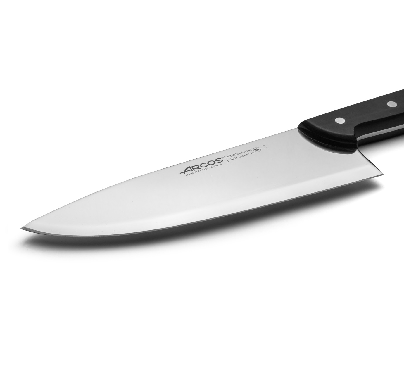 Cuchillo Carnicero Arcos Universal con hoja ancha de 27.5 cm y mango de Polioximetileno
