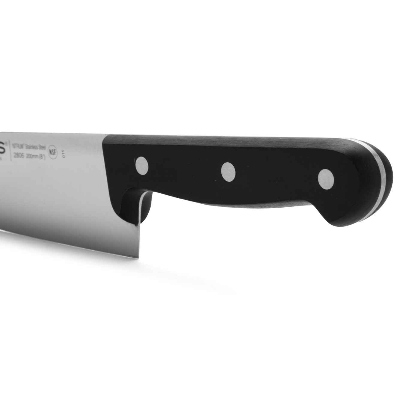 Cuchillo Cocinero Arcos Universal con hoja de 20 cm y mango de Polioximetileno