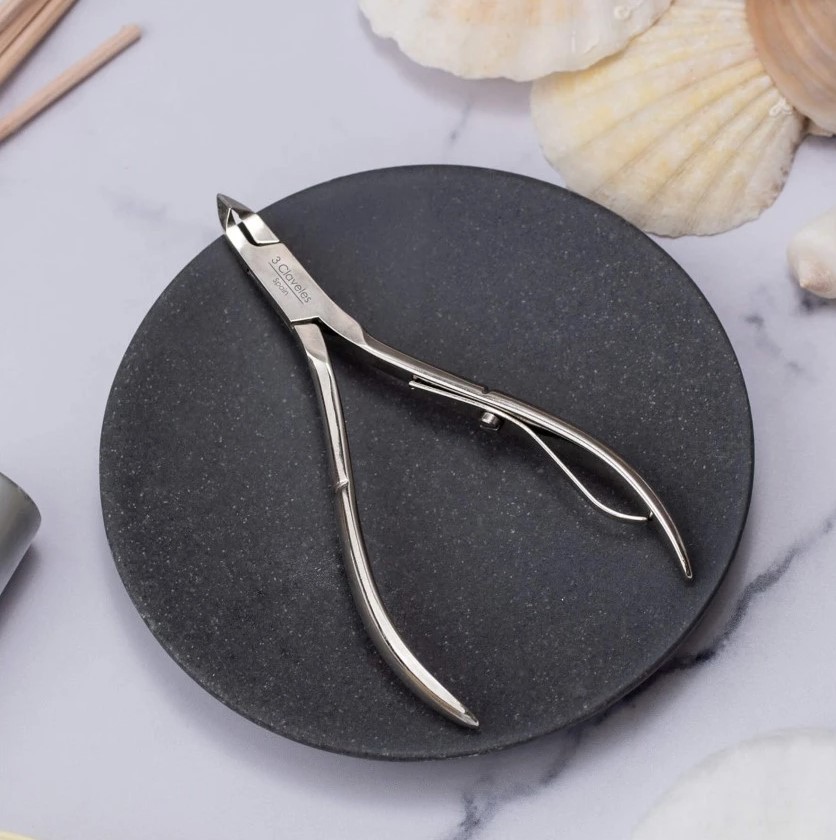 Pince à cuticules de 10 cm avec coupe de 5 mm 3 Claveles