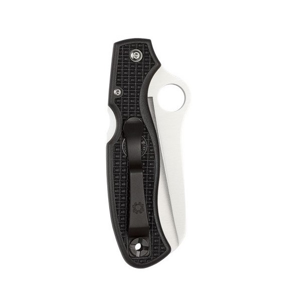 Canivete Spyderco Atlantic Salt FRN com cabo preto e SpyderEdge