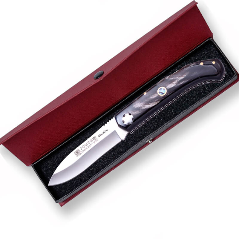 Navaja artesana Joker Pachón con mango de asta de búfalo y hoja drop point de 8 cm