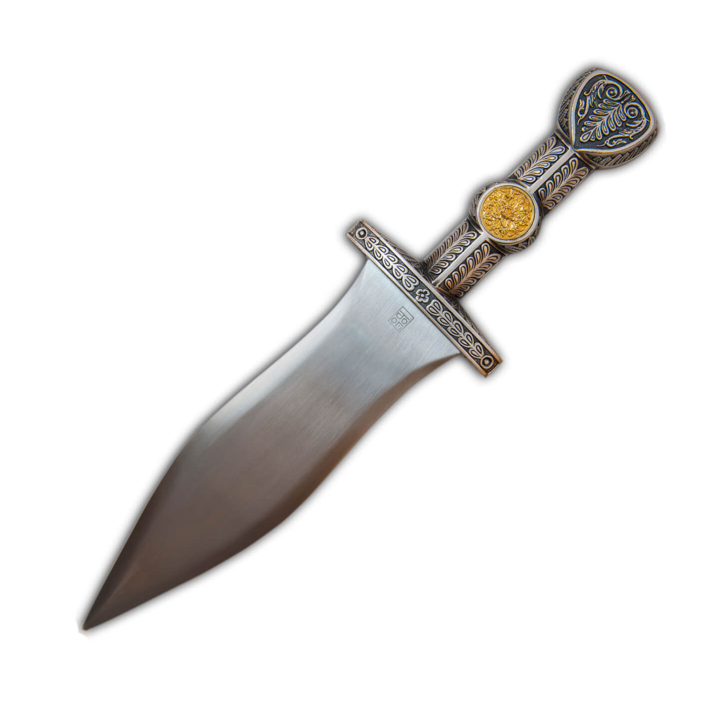 Daga Romana con acabado en plata y medallón dorado Marto 737